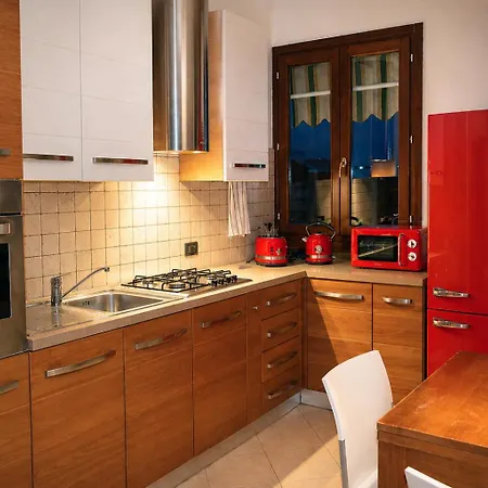 I Dogi Venice - Parking & Train To Venice In 2 Stops Apartment